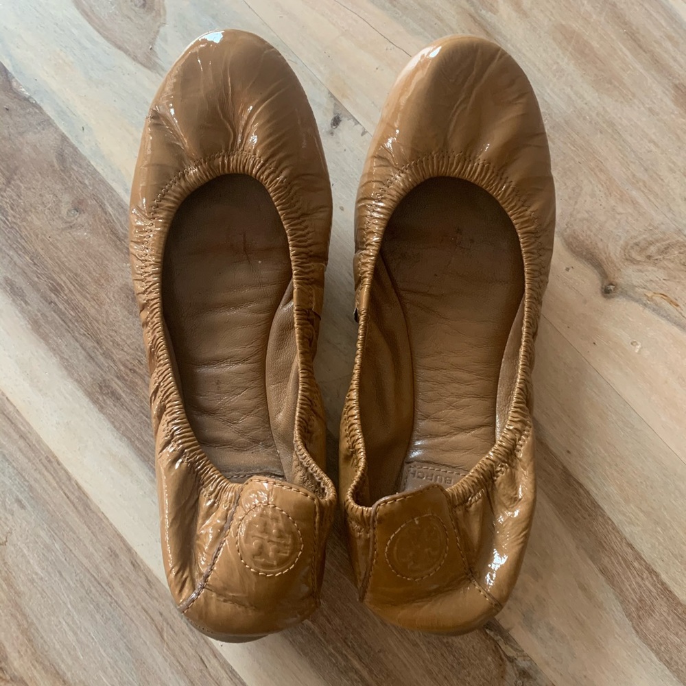 Tory Burch Patent Leather Tan Eddie Ballet Flats